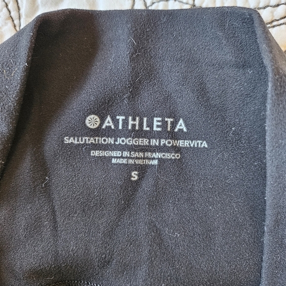 VGUC Athleta Salutation Jogger in Powervita Small Black - Picture 9 of 14